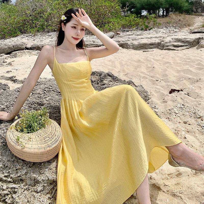 Retro Yellow Waist Suspender Dress Women's Summer Summer New Seaside Vacation Gentle Sexy Long Skirt