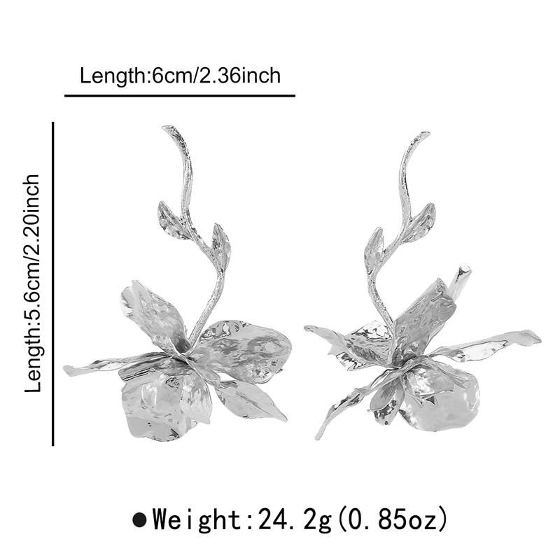 2025 New Vintage Metal Flower Pendant Earrings for Women Creative Gold Color Leaf Irregular Earrings Vacation Zircon Gifts