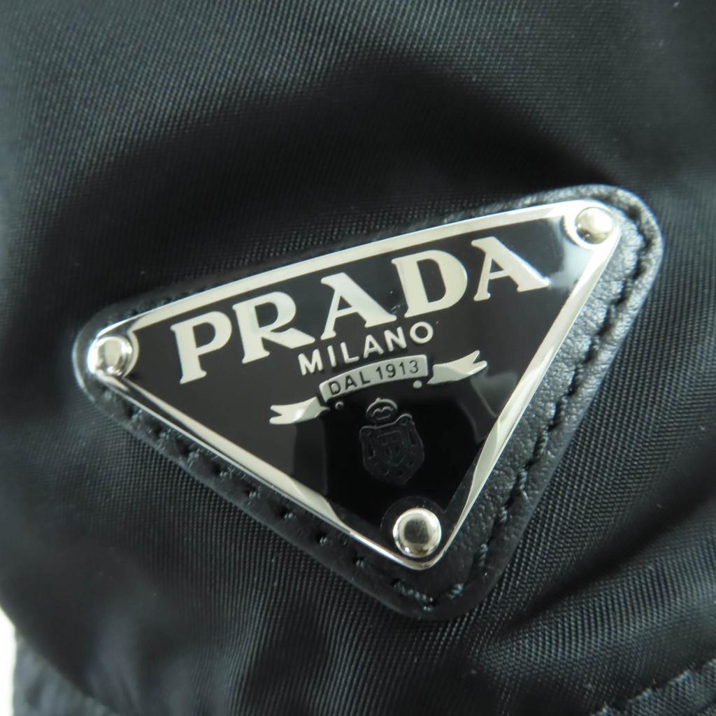 Great PRADA hat Triangle logo Re-Nylon bucket hat black polyamide Women M 2HC281 Used