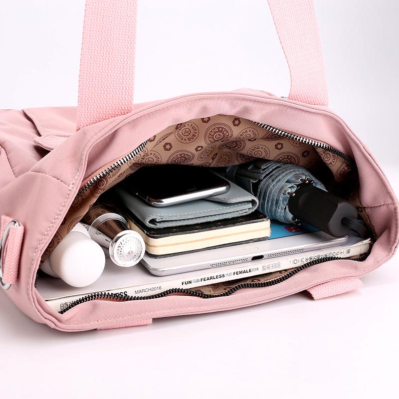 Casual and Fashionable Large Capacity Mom Bag, Lightweight Commuting Bag, One Shoulder Handbag