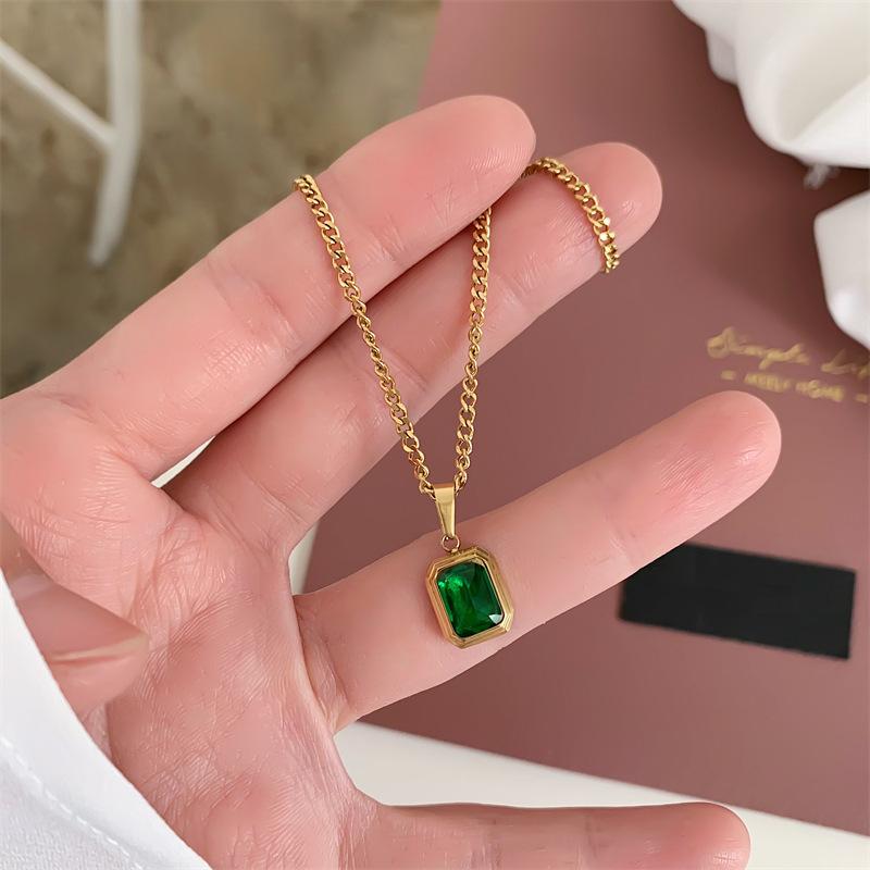 Retro Quadrat Grüner Zirkon Anhänger Halskette Damen Mode Charme Schmuck Geschenk für Mädchen Hochzeit Verlobung