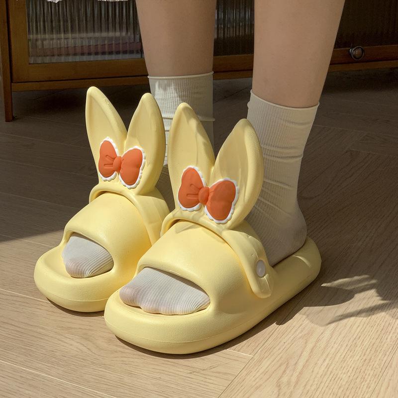 

Мода Новые летние туфли на платформе 2024 года для женщин, милые тапочки с ушками кролика и бабочкой, для девочек, для дома, для ванной, противоскользящие уличные сандалии 36-37(Fit22.5-23cm) жёлтый