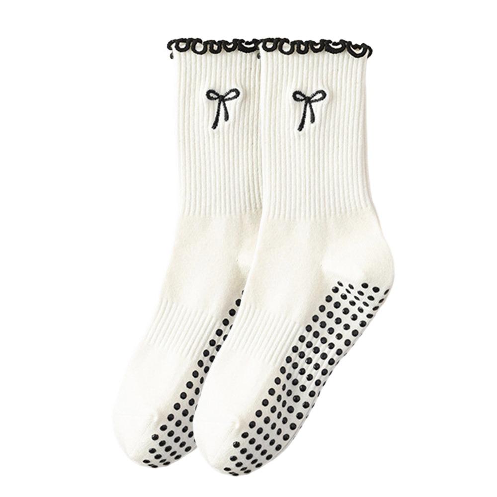 Non-Slip Grip Pilates Socks Breathable Floor Socks Trendy Yoga Socks for Women