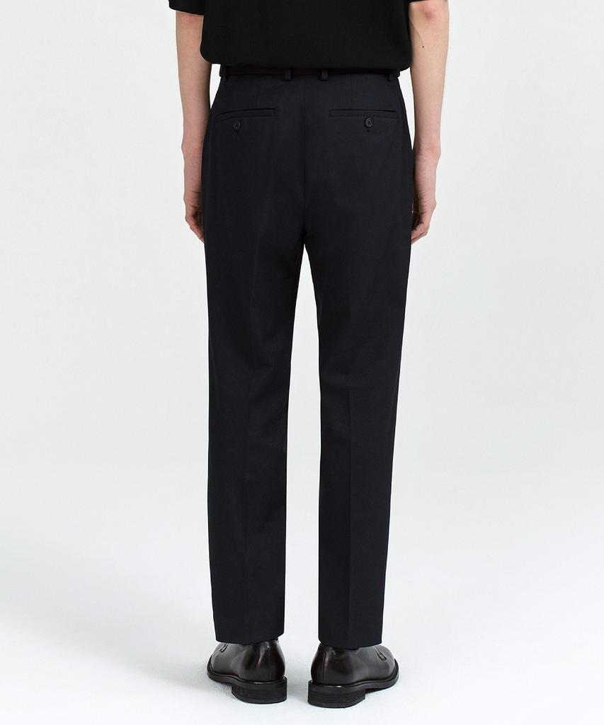 Musinsa Standard Relaxed Tapered Hidden Banding Crop Slacks [Black]