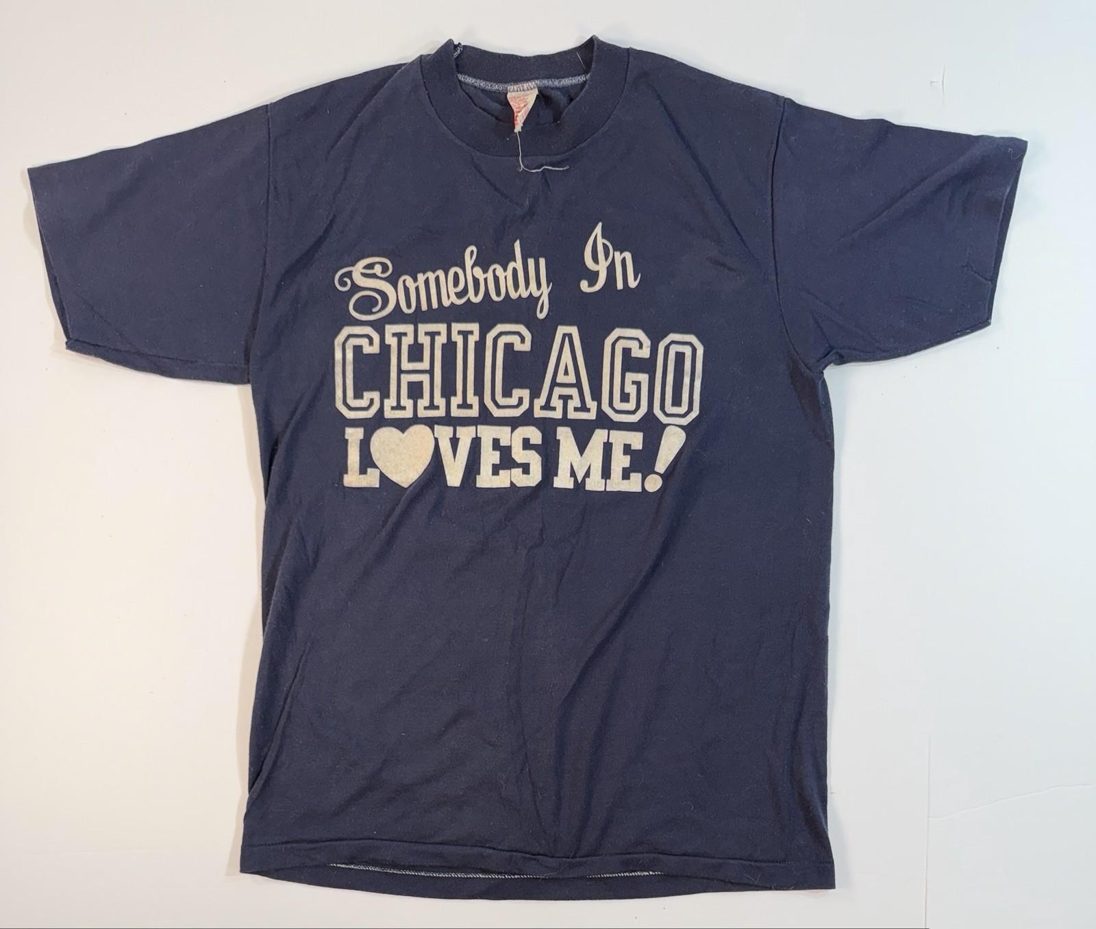 Vintage 80s Chicago Loves Me T Shirt Thrashed Faded Distressed USA Medium Unisex T-Shirt S