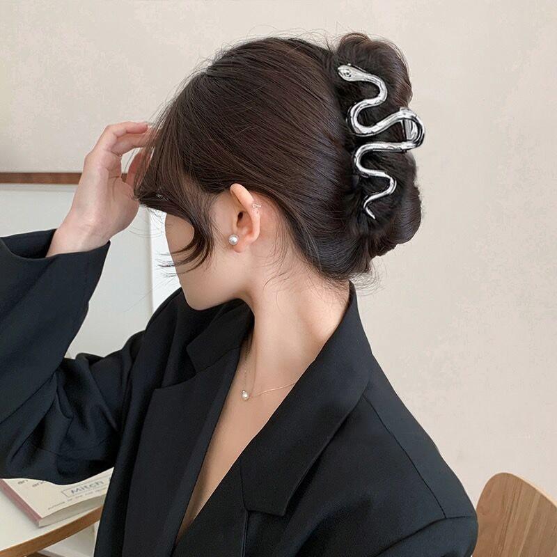 2023 Vintage Geometric Hair Claws Korean Hollow Out Grab Hair Clip Hairpins For Women Fashion New Headwear Girl Hair Accessories