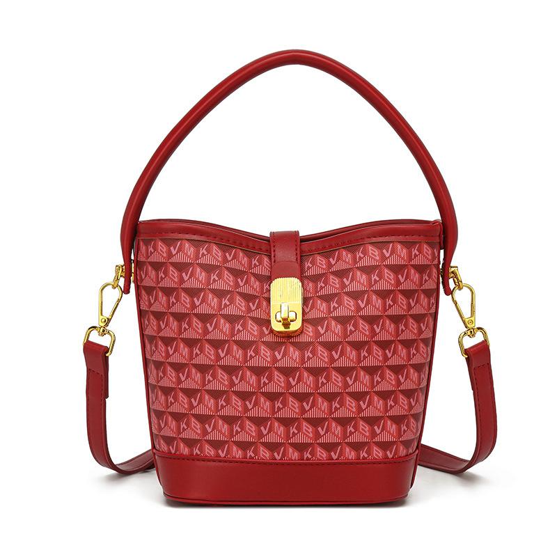 

2025 autumn new fashion messenger shoulder bag women s trend bucket bag large capacity soft leather portable shoulder bag червоний