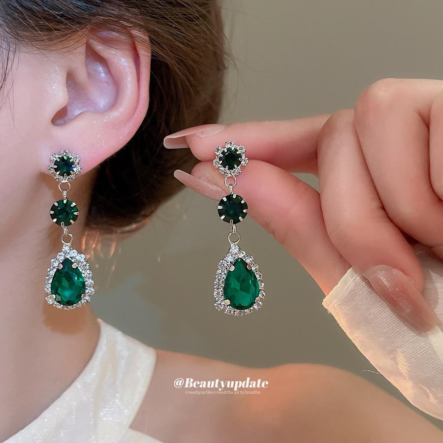 Elegante Conjunto de Joias Gota de Strass Estilo Francês: Colar e Brincos de Luxo para Mulheres