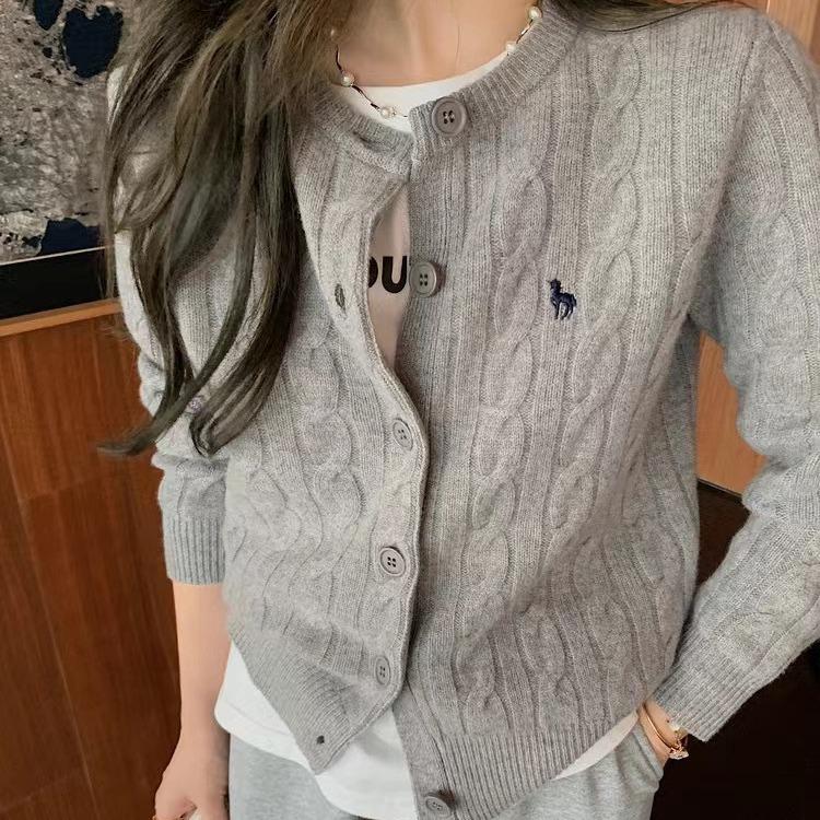 

Женский ретро кардиган из шерсти с вышивкой Маленький Пони Large серый