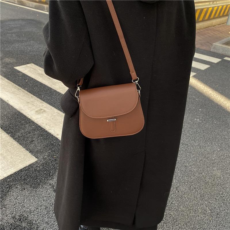 Bag Women's Winter New Fashion Retro Messenger Bag Casual Commuter Shoulder Bag Saddle Bag Women's Bag