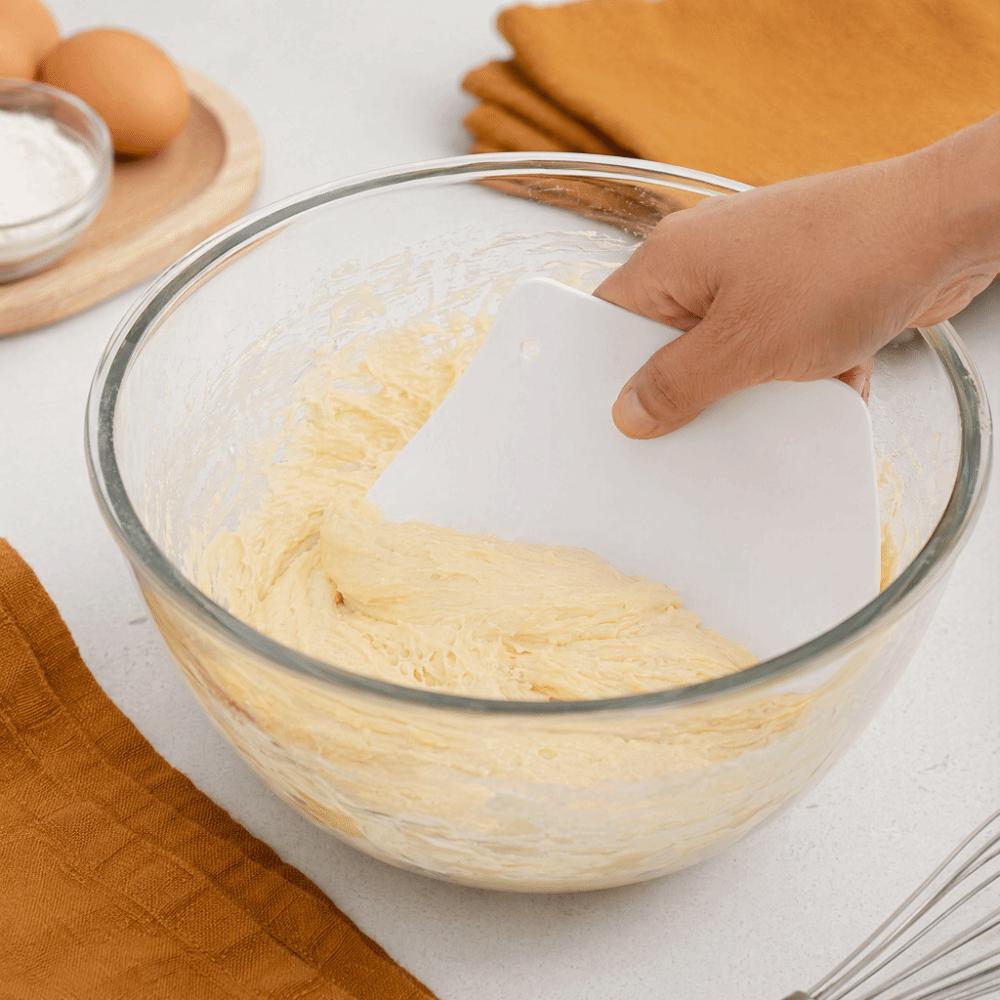 Non-Stick Dough Scraper Food-Contact PP Bench Scraper Dough Cutter Pizza Bread Pastry Making
