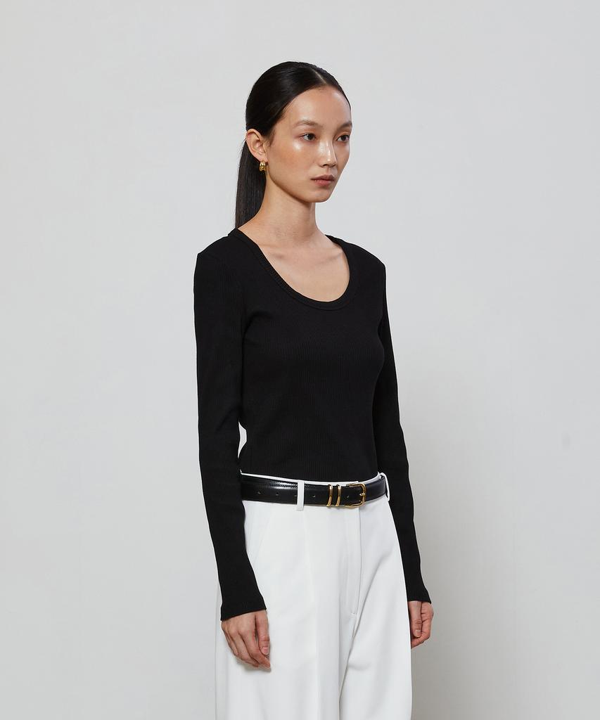 NOTIA Pointed U Neck Line T-Shirt - Black