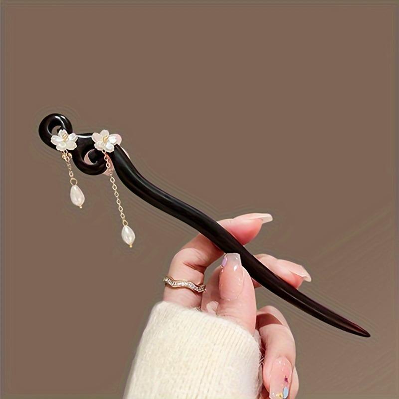 Sweet Romantic Style Cherry Blossom Ladies Wooden Hairpin High-end Ancient Style Tassel Cheongsam Hanfu Simple Hair Accessory