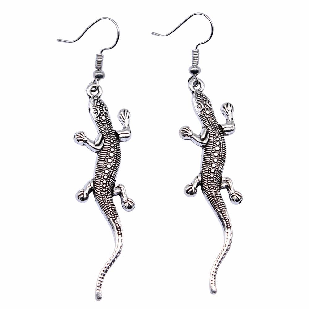 Gothic Spider Charm Dangle Earrings Halloween Horror Arachnid Drop Earrings Dark Punk Goth Jewelry