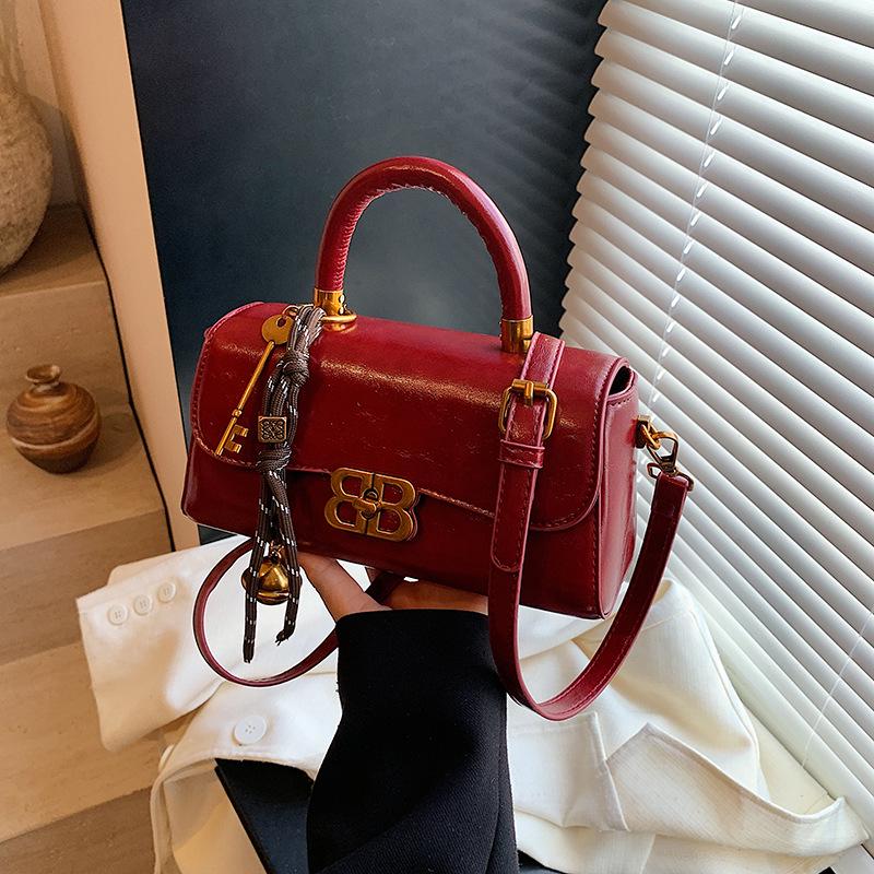 Glossy Women's Shoulder Bag with Vintage Key Pendant - 2025 Autumn/Winter Collection