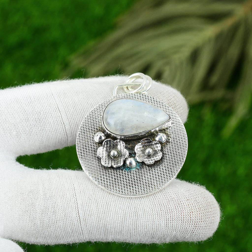 Natural Rainbow Moonstone Gemstone Pendant White 925 Sterling Silver Jewelry