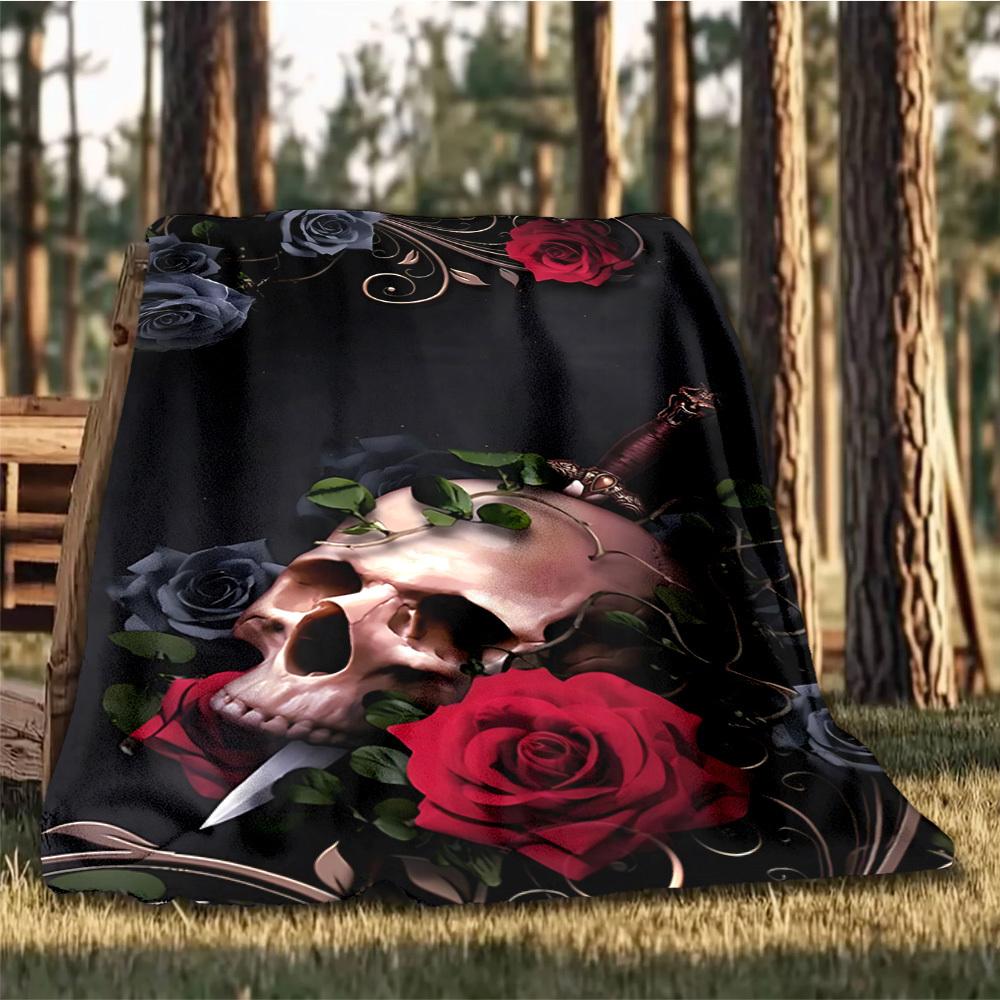 1pc Skull Roses Print Outdoor Flannel Blanket Soft All Season Polyester Throw , Perfect for Picnics & Travel , Picnic Accessory