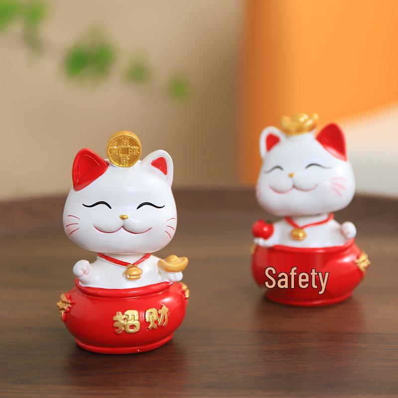 Japanese Style Lucky Cat Ornament for Home or Office Decor