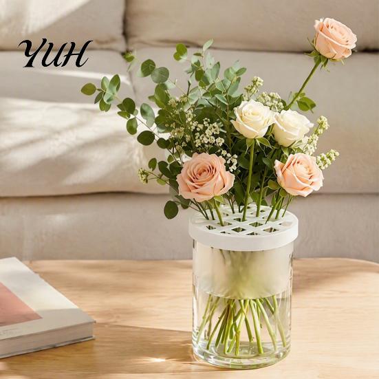Minimalist Floral Decor Reusable Silicone Flower Arranging Grid, Stretchable Honeycomb Arranger & Support Accessory Vase Holder, Flexible Arrangement