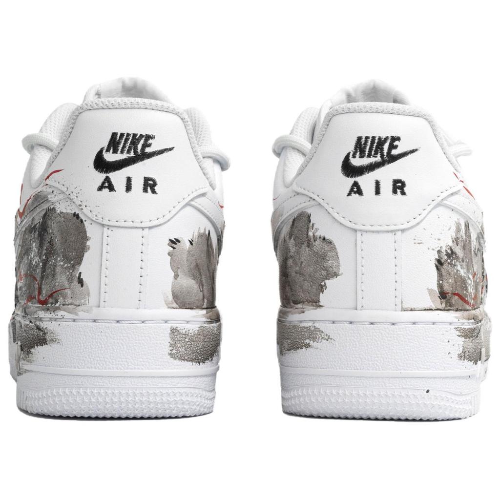 Nike Scarpe da Skateboard Air Force 1 Unisex Basse Nero/Rosso CW2288-111(Team113-S-BOX)