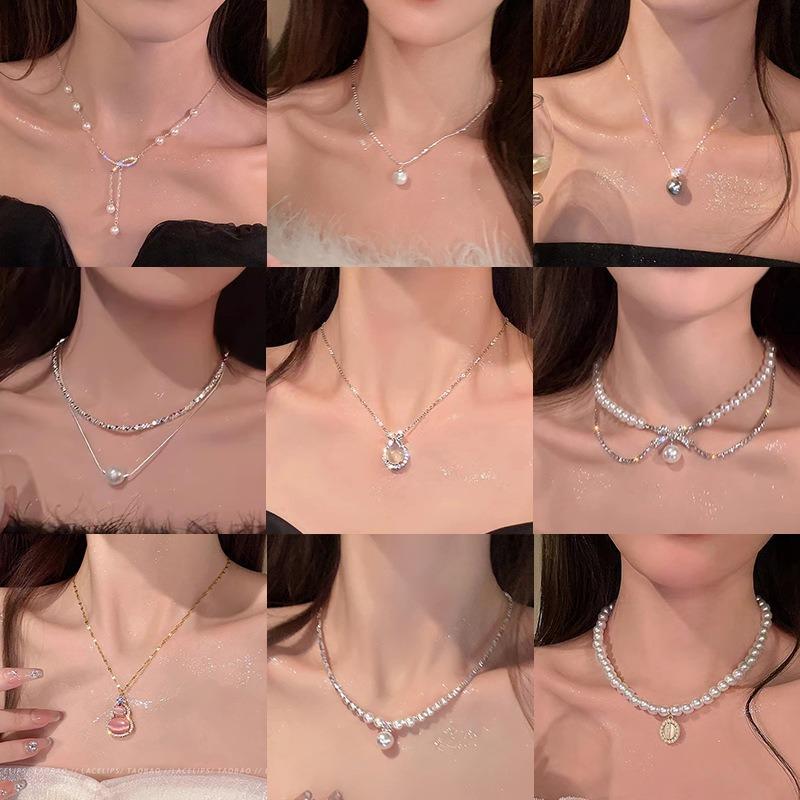 Pearl collarbone chain Women's versatile temperament Fashion niche necklace Neck chain Accessories