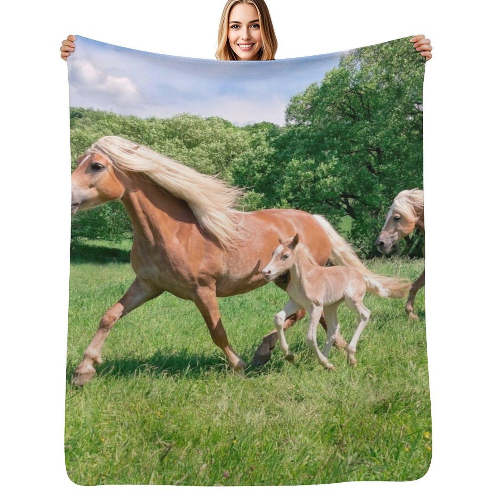 

Haflinger horses run together Throw Blanket Cozy Napping Blanket Gift for Mom Dad 102x76cm(40x30in)