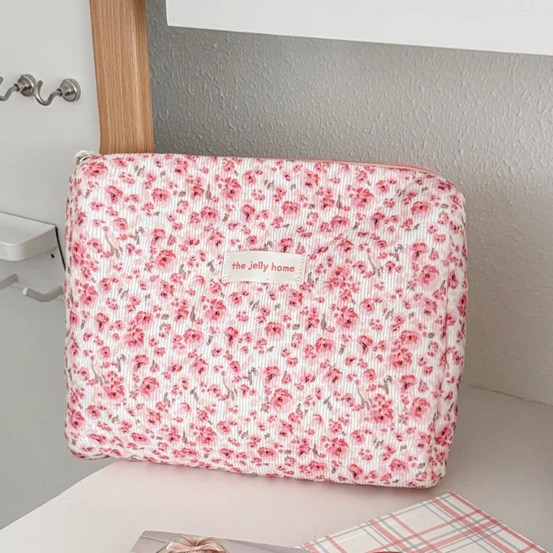 Quilted Cott Ladies Travel Storage Bag Retro Cherry Women's Cosmetic Bags Cute Design Girls Pencil Case Makeup Bag Handbags