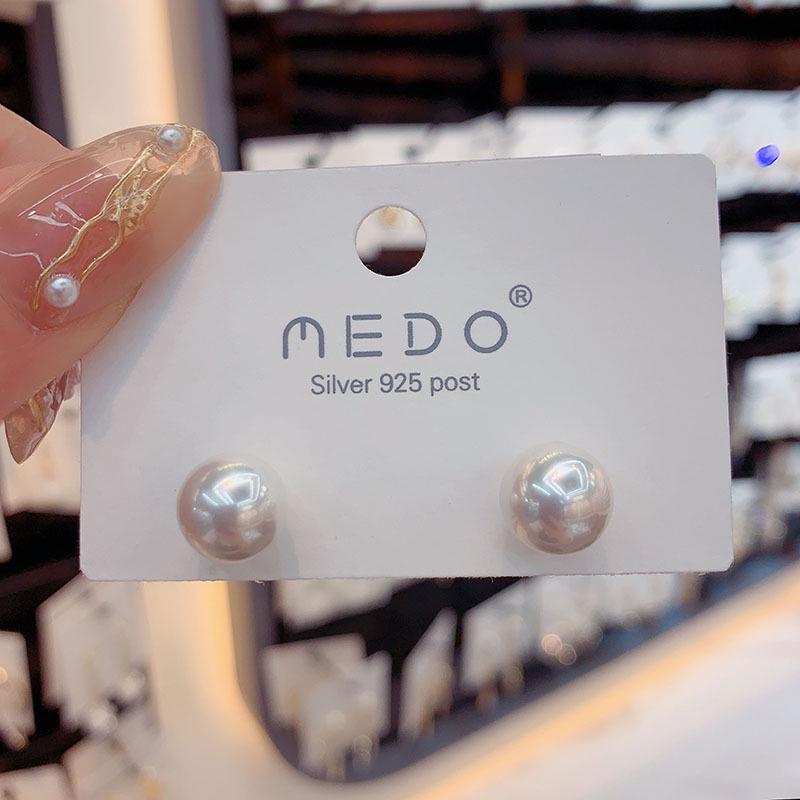 Korean Design S925 Silver Retro Pearl Stud Earrings - Versatile, Cold Style, Exaggerated.