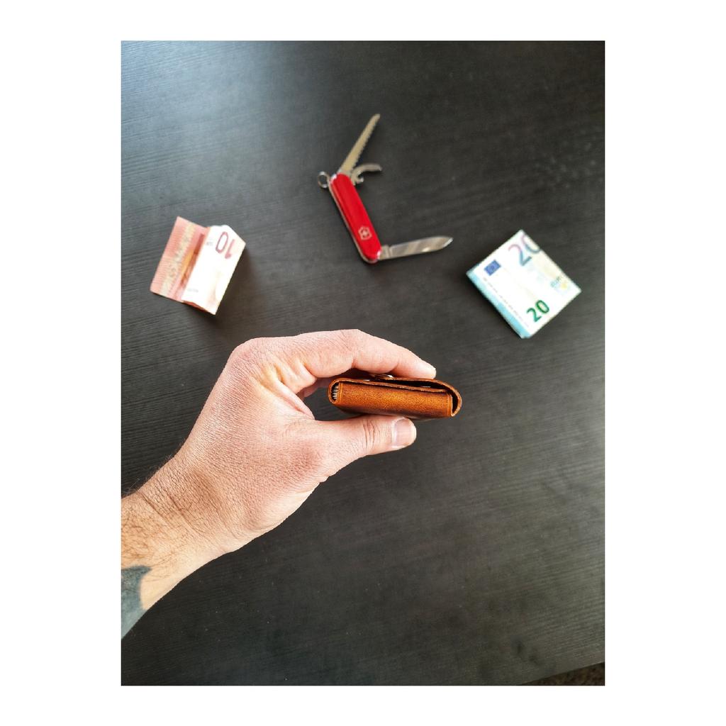 Originální držitel karty Olmeca. Kožená peněženka přizpůsobená matce