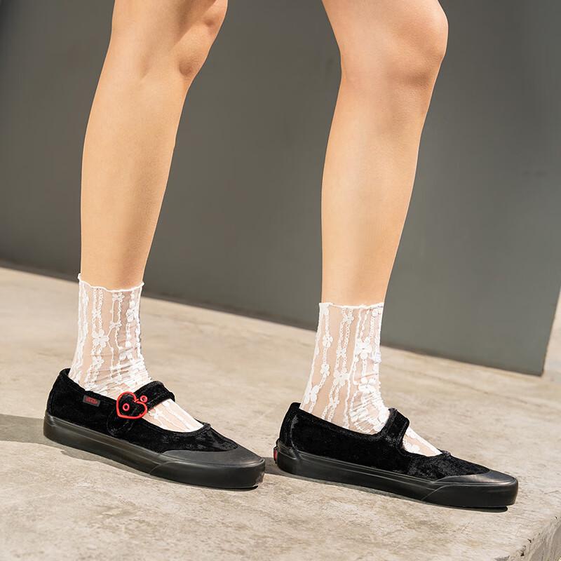 VANS Mary Jane Velvet Heart Buckle Shoes