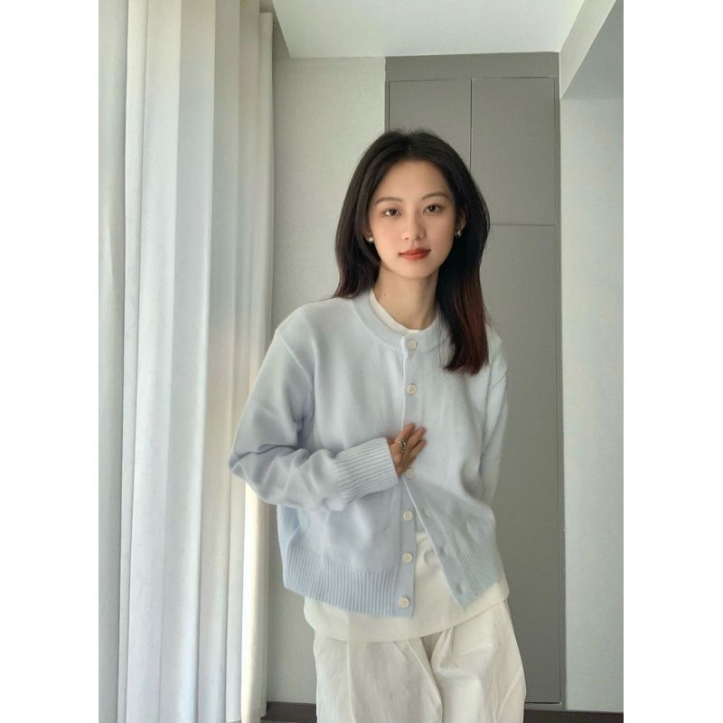 

Мягкий клейкий кардиган свитер в корейском стиле, светло-голубое короткое пальто Light blue L