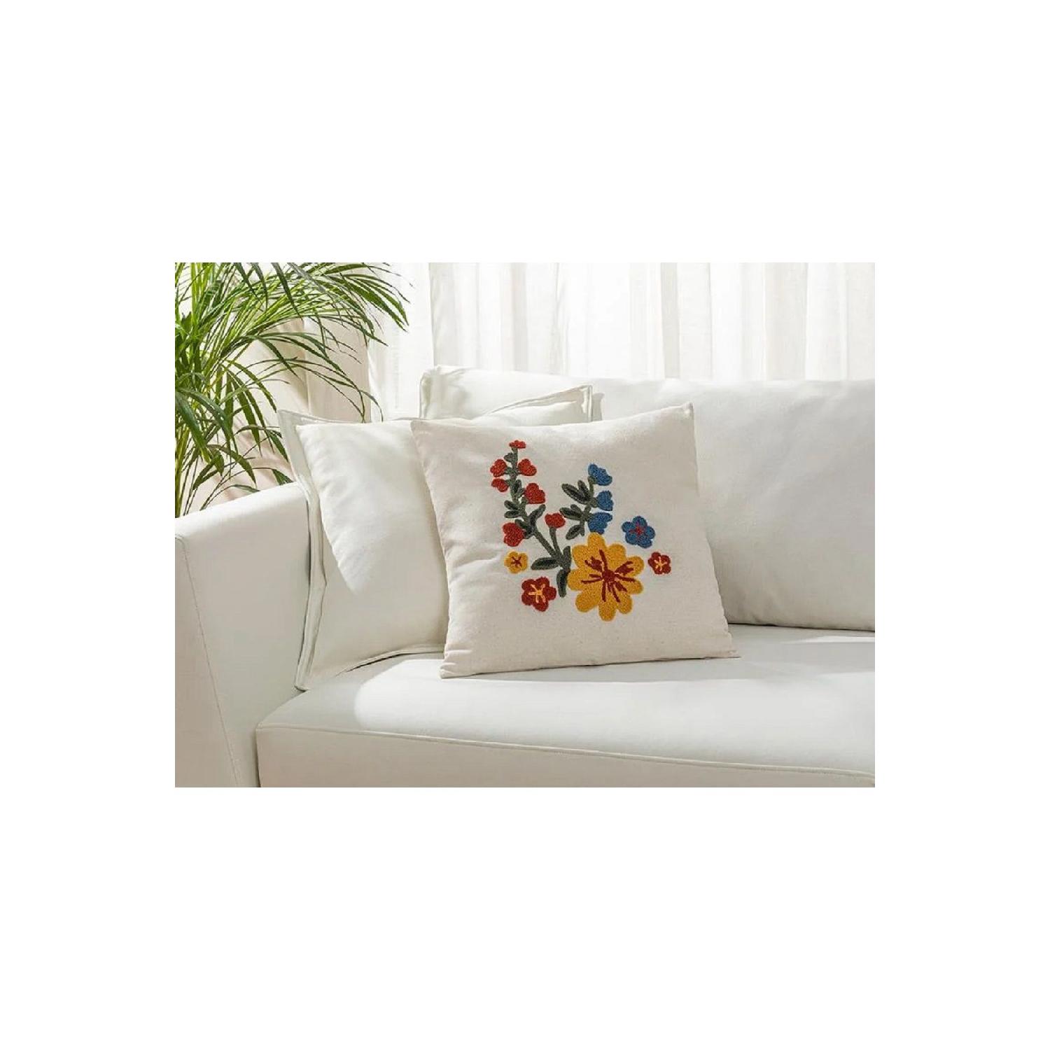 

Lana Punch Embroidered Throw Pillow Cover 45x45 Cm Natural 45 x 45 белый