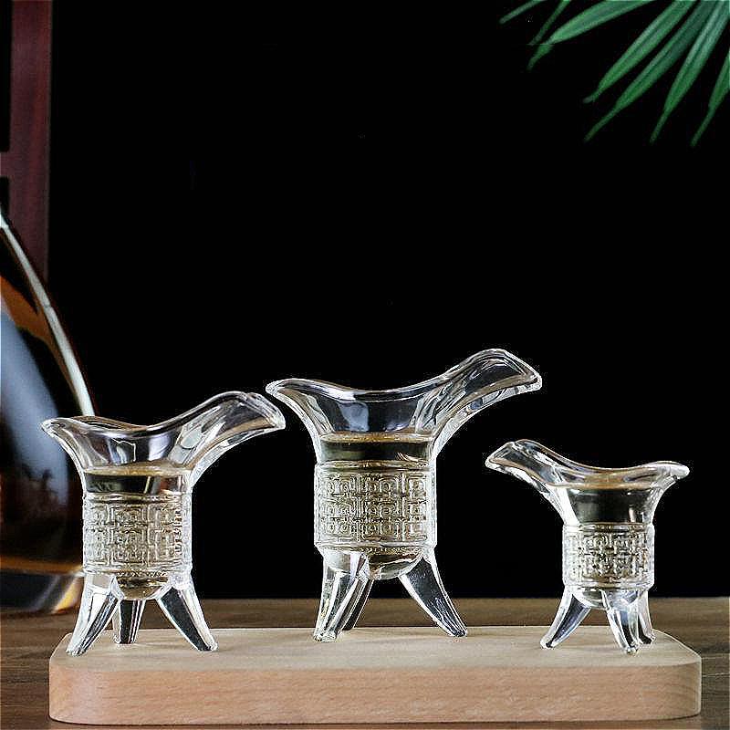 10 ml/20 ml/30 ml/100 ml Kreativer Baijiu-Becher Antikes kaiserliches Weinglas Dreibeiniger Cocktailbecher im chinesischen Stil Einzigartiger Spirituosenbecher