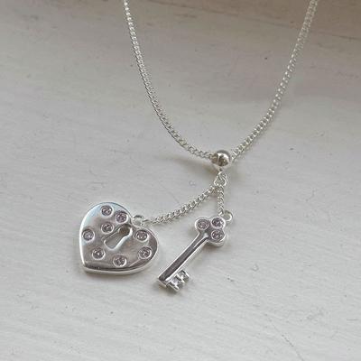 Girl Sweetheart Love White Diamond Lock Necklace Heart Shaped Clavicle Chain Cute Temperament