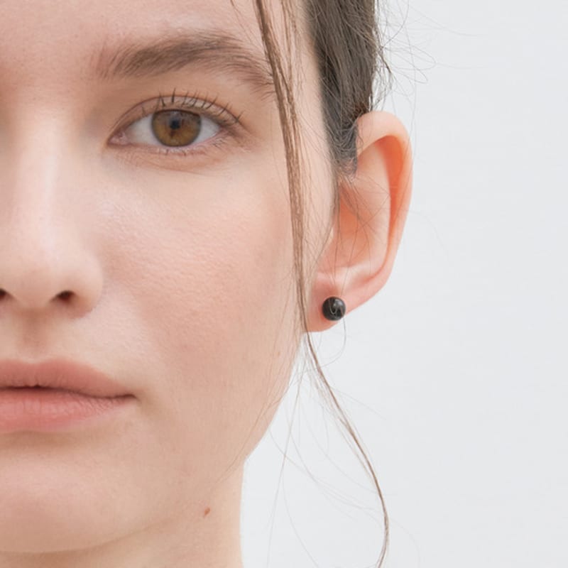 Halden Simple Onyx Black Earrings (E022_6mm)