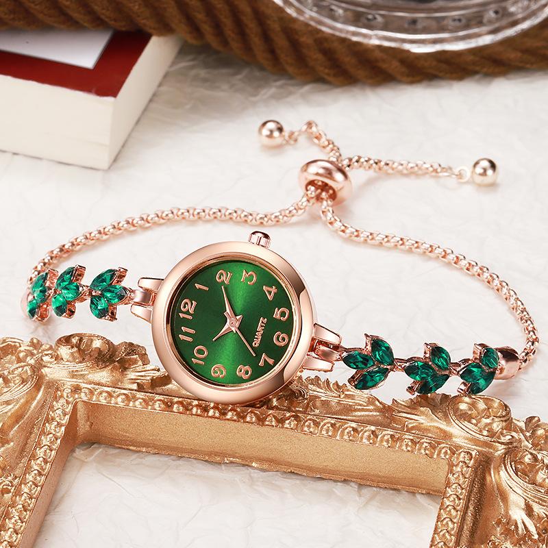 Pull-Out Bracelet Watch Niche Three-Leaf Rhinestone Light Luxury Small Dial Women'S Commuter Model