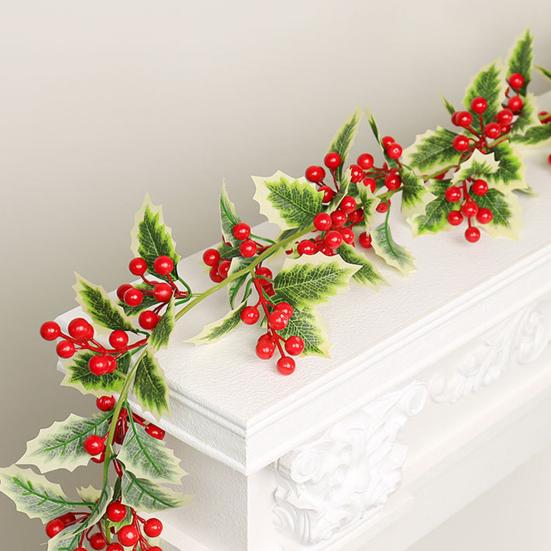 3,2 stopy Vánoční girlanda s červenými bobulemi a zelenými listy Umělá vánoční girlanda Stolní dekorace na krb pro zimní svátky
