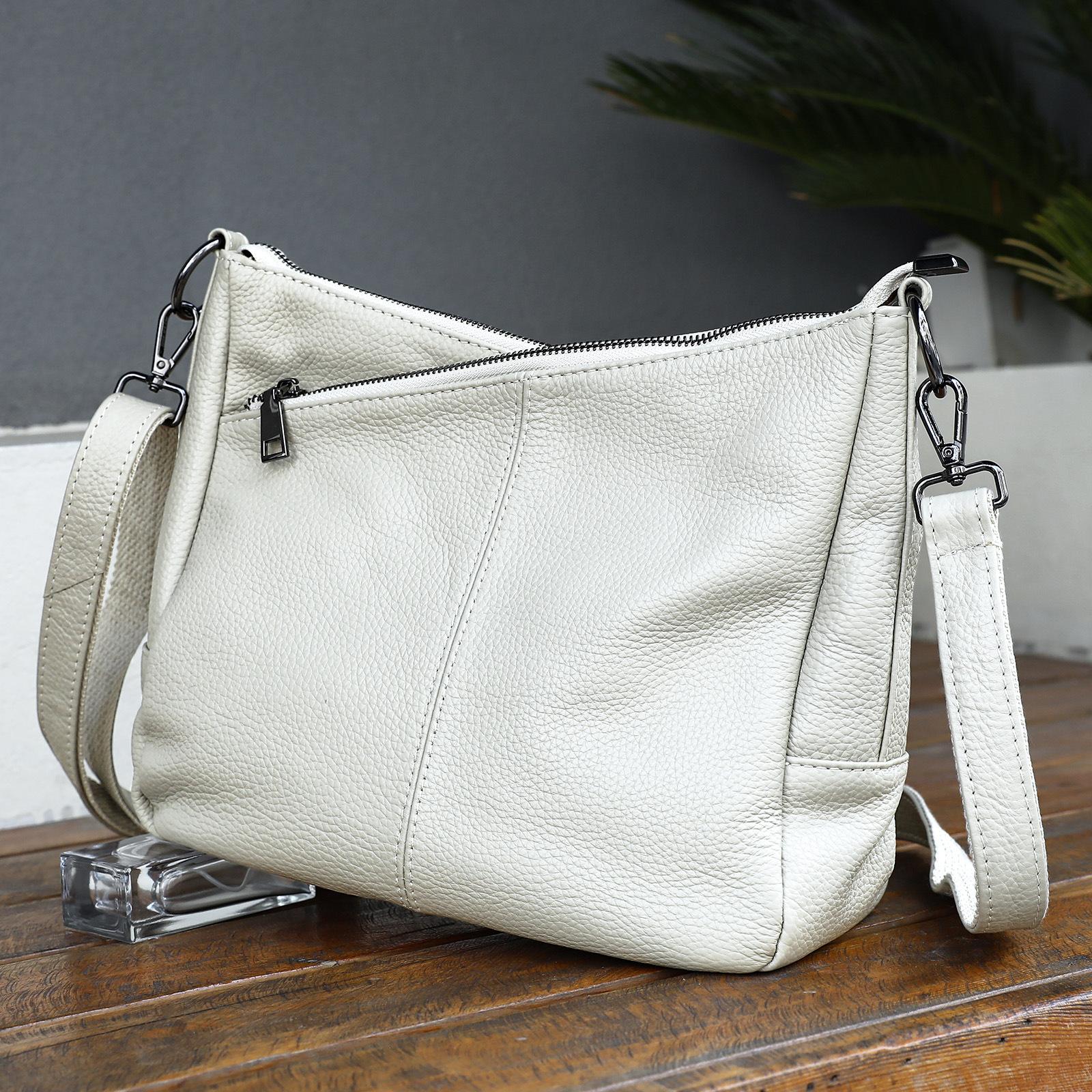 2026 Новая женская сумка через плечо из натуральной кожи с нишевым дизайном - Просторная трансформируемая сумка на плечо для легких поездок 6180₽