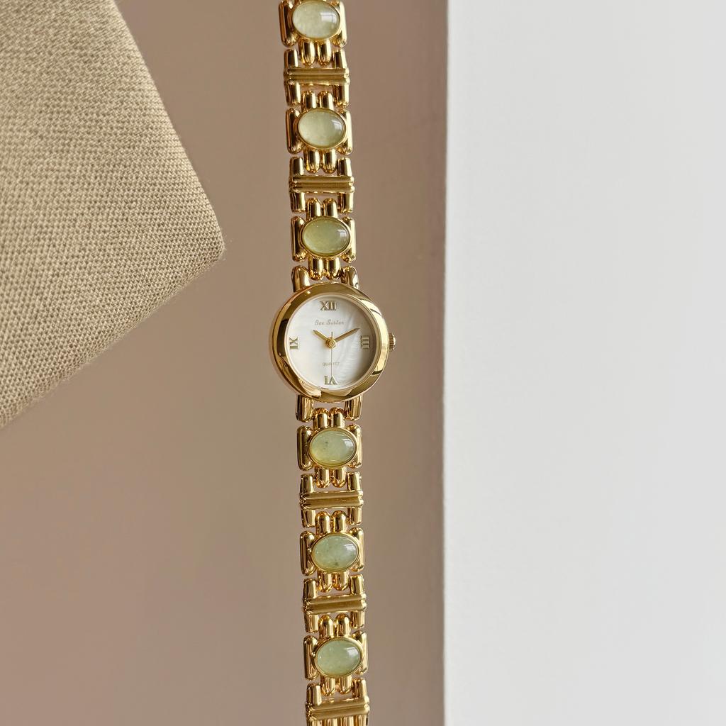 Light Luxury Women's Watches Aurora Natural Shell High Quality Bracelet Quartz Wristwatch Roman Numerals Round Dial Woman Watch