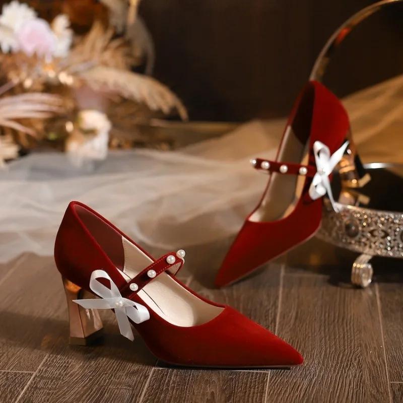 

Модные туфли на высоком каблуке 2025 Новые женские французские хрустальные туфли-лодочки с острым носком для невесты 40