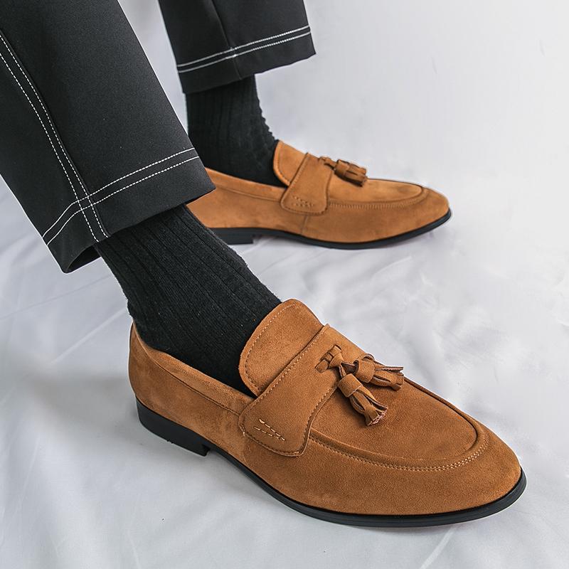 2025 Brand Men's Comfortable Tassel Frosted Loafers Spring Outdoor Men's Pointed Breathable Soft Sole Driving Bean Shoes