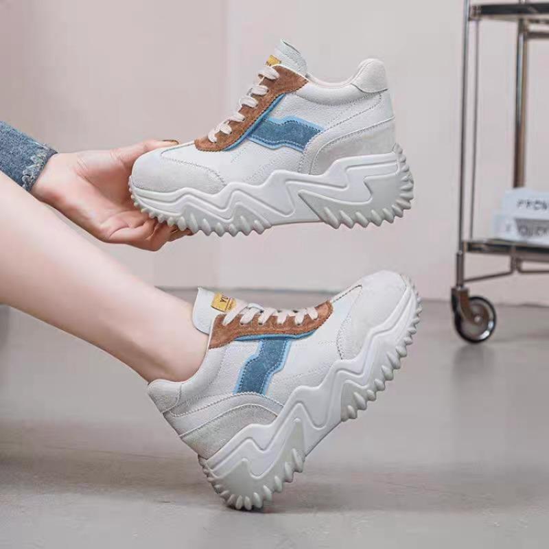 Contrast color thick-soled muffin dad shoes for women to increase their height and show their feet. New spring and summer sports shoes