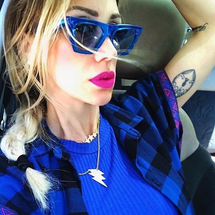 Twooo 113003 New Fashion Square Colorful Plastic Frame Women Sunglasses 2022