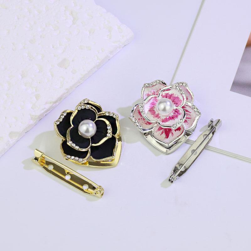Luxury Rhinestone-Embellished Rose Scarf Buckle & Brooch - Versatile Alloy Design for Shawls and Scarves
