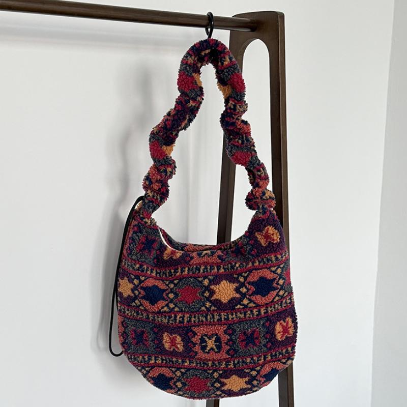 

Bohemian Knitted Hobo Bag Women s Vintage Ethnic Pattern Plush Shoulder Purse Soft Winter Large Capacity Commute Crochet Handbag 42x38cm кофейный