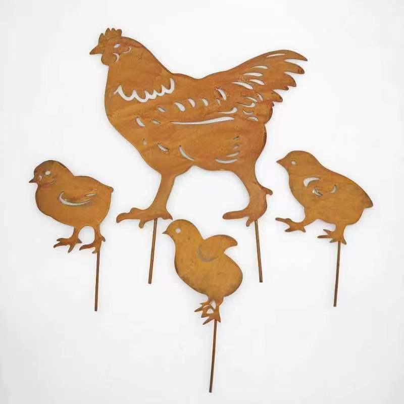 Retro Rusted Iron Garden Ornament: Four Little Birds Silhouette