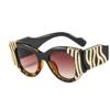 New Personality Metal Decoration Ladies Sunglasses Classic Retro Men  Catwalk Trend Wild Gorgeous High-quality Sun Glasses
