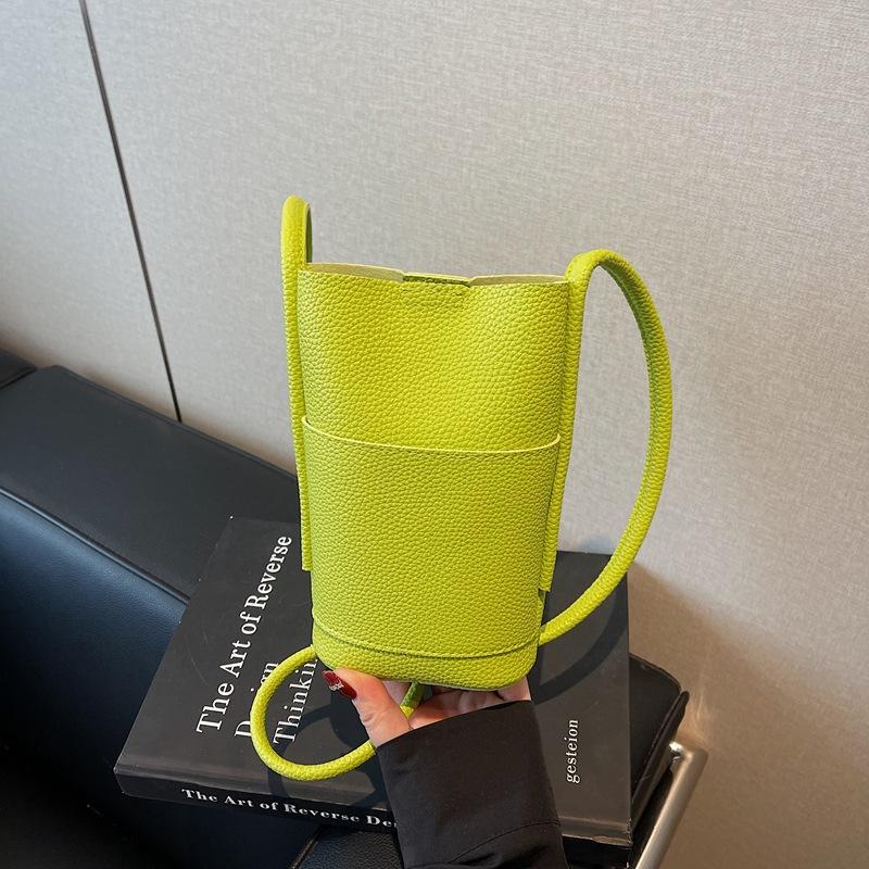 

Весна и лето 2025 новая повседневная сумка-мессенджер для мобильного телефона простая и модная сумка через плечо женская универсальная сумка-ведро маленькая сумка зелёный