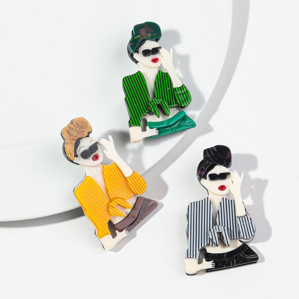 Vintage Sunglasses Lady Acrylic Brooches for Women New 3-Color Cartoon Fashion Girl Figure Badge Pins Jewelry Office Accessories