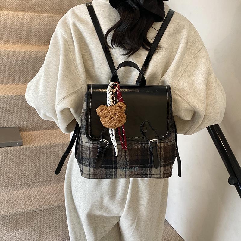 Autumn and winter British new backpack women's new, retro versatile small schoolbag fashionable foreign style plaid backpack